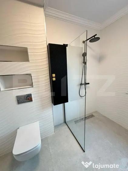 Casă cu 7 camere cu Teren 488 Mp în Seleuș