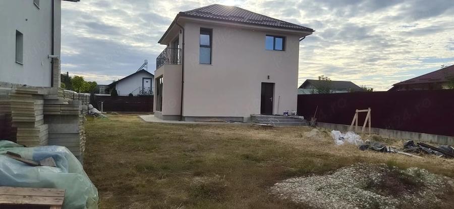 Casă cu Teren 450 Mp în Valea Mare