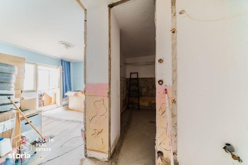 Apartament 3 camere, zona Alfa, decomandat - 1