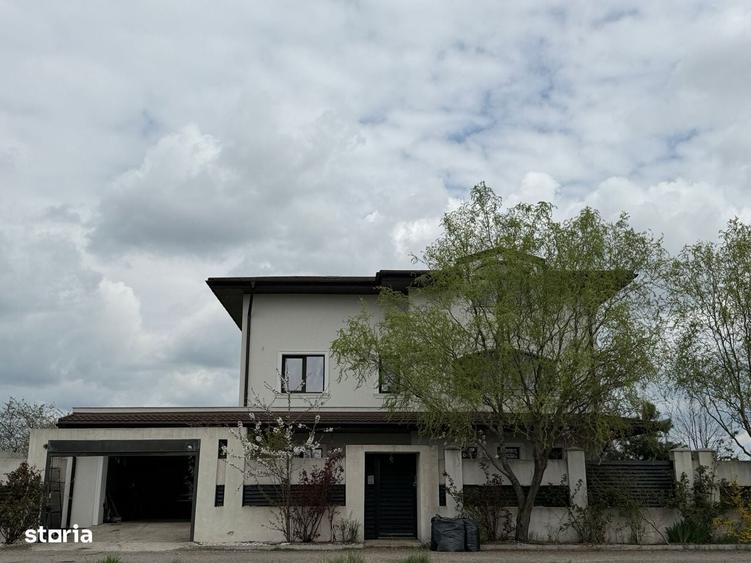 Casă cu 4 camere în Corbeanca