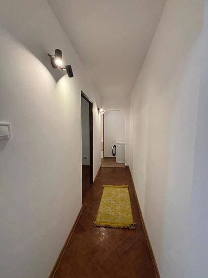 Apartament cu 2 camere decomandat în Girocului