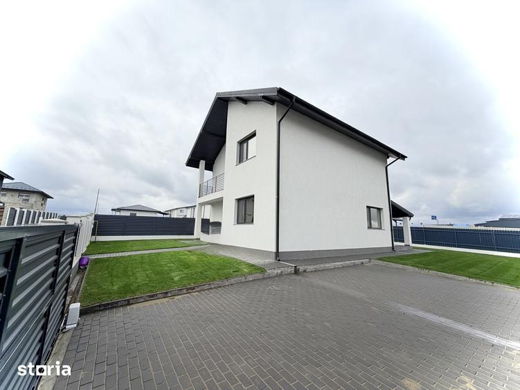 Casă cu 4 camere cu Teren 451 Mp în Miroslava