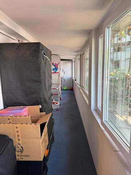 Apartament cu 4 camere decomandat în Vitan Mall