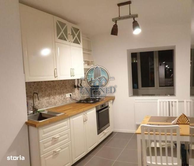 Apartament cu 2 camere decomandat, mobilat în Romană