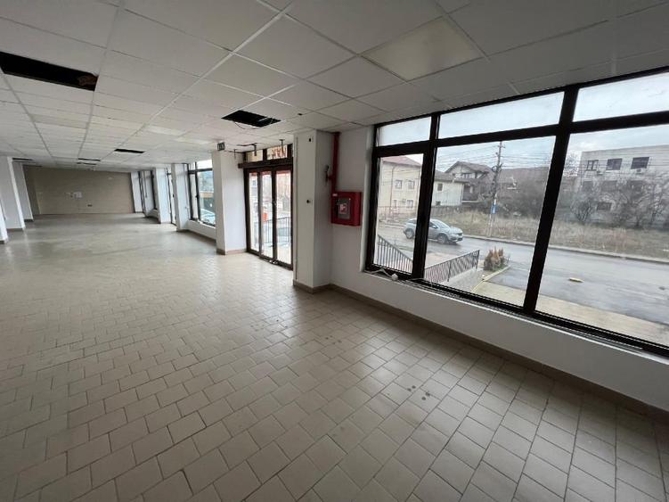 Spațiu comercial, de 50 mp, în Central