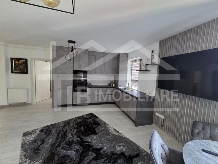 Apartament cu 3 camere decomandat în Libertății