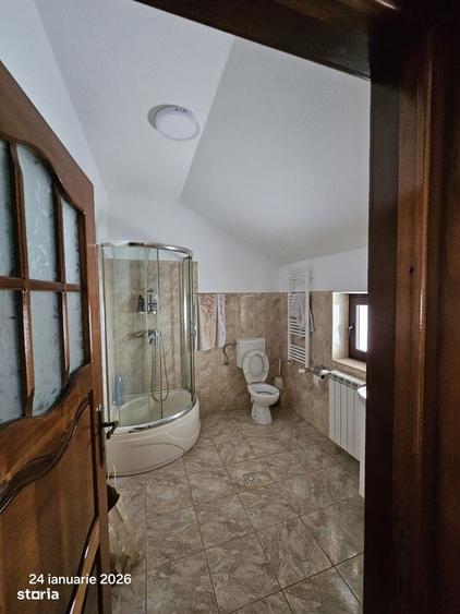 Casă cu 4 camere în Hudum