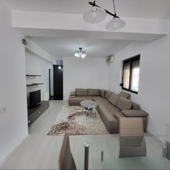 Apartament cu 2 camere semidecomandat, mobilat în Băneasa