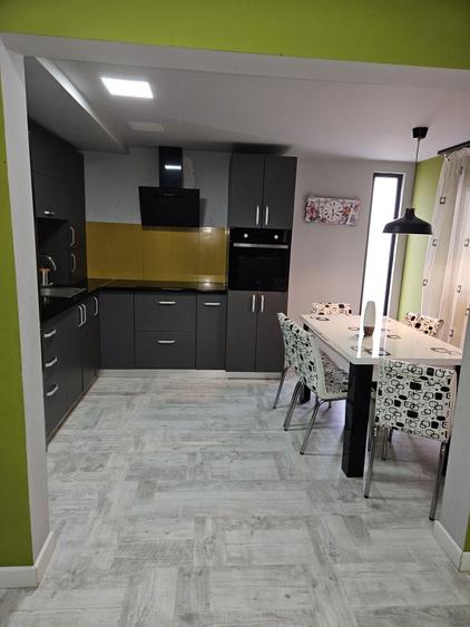 Casă cu 3 camere în Central