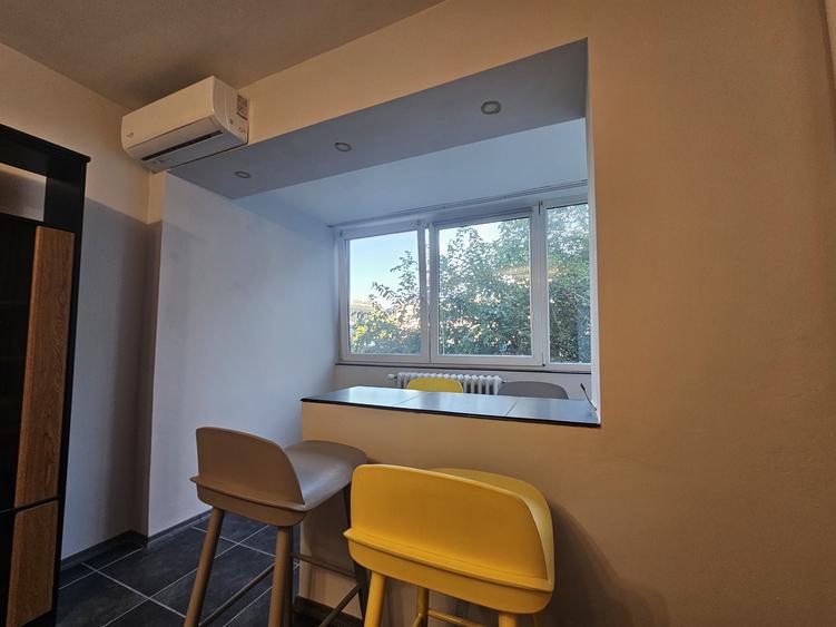 Apartament cu 2 camere semidecomandat în Central