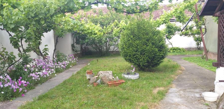 Casă cu 4 camere în Ramna