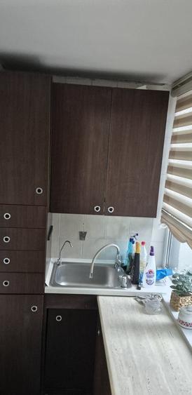 Apartament cu 3 camere decomandat, mobilat în Rahova