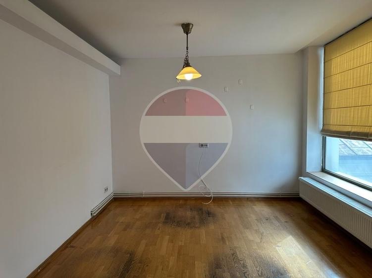 Spațiu comercial, de 56 mp, în Unirii