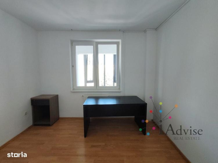 Spațiu comercial, de 65 mp, în Central