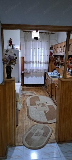 Apartament cu 3 camere decomandat în Roșiori de Vede