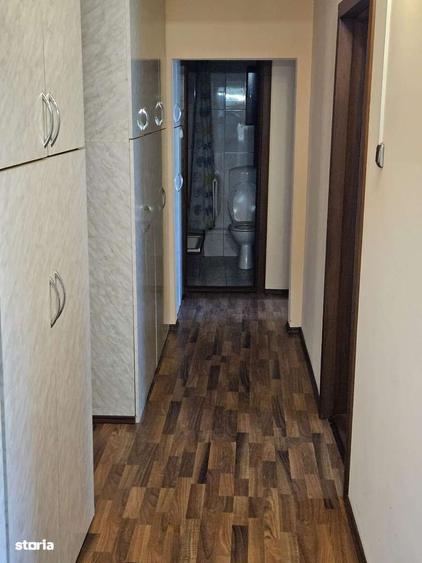 Apartament cu 4 camere decomandat în Central