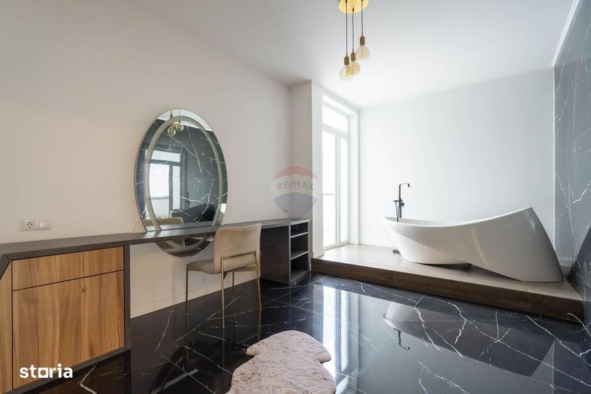 Apartament cu 4 camere în Central