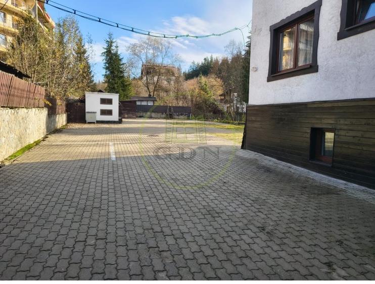 Apartament cu 3 camere decomandat, mobilat în Clăbucet