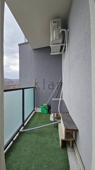 Apartament cu 3 camere semidecomandat, mobilat în Bună Ziua