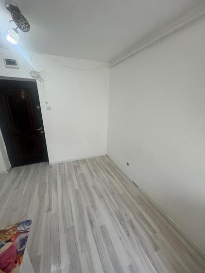 Garsonieră decomandată în Exterior Vest