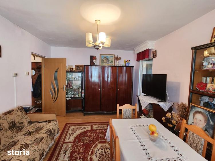 Apartament cu 2 camere semidecomandat în Bistrița Lac