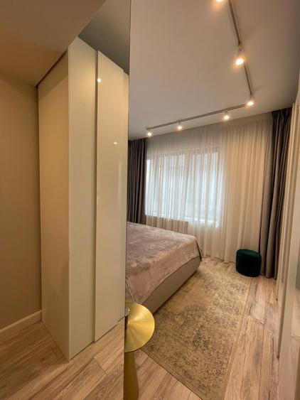 Apartament cu 2 camere decomandat, mobilat în Tei