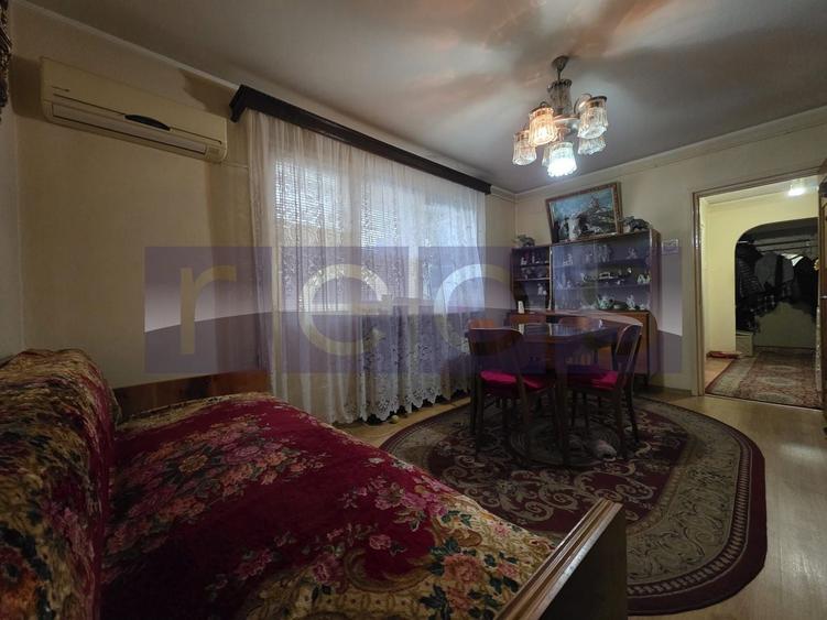 Apartament cu 3 camere semidecomandat, mobilat în Brâncoveanu
