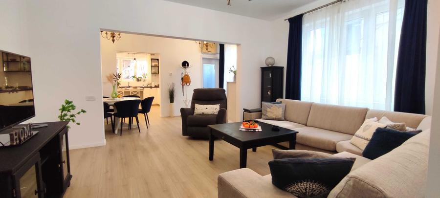 Casă cu 3 camere cu Teren 180 Mp în Domenii