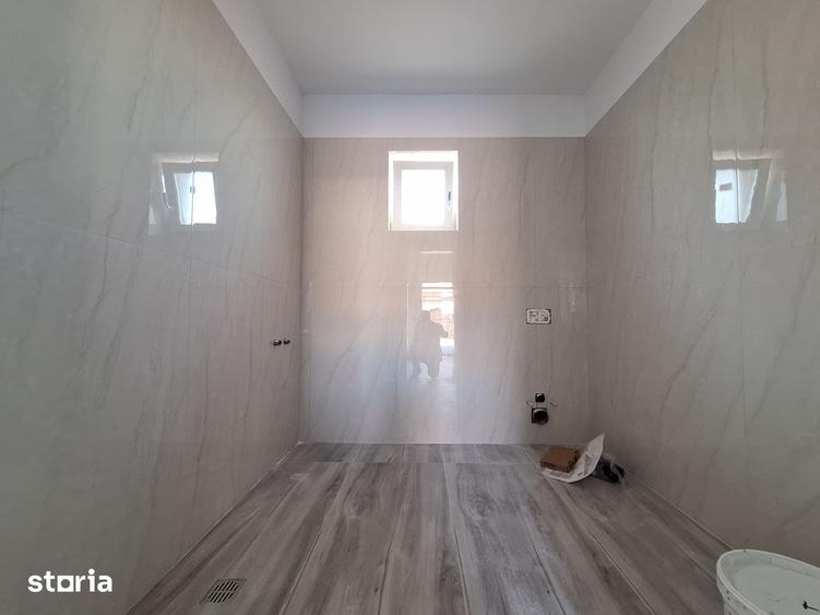 Casă cu 3 camere cu Teren 287 Mp în Sânandrei