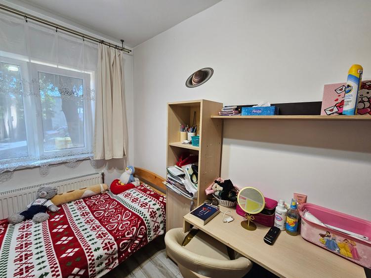 Apartament cu 3 camere decomandat în Șagului
