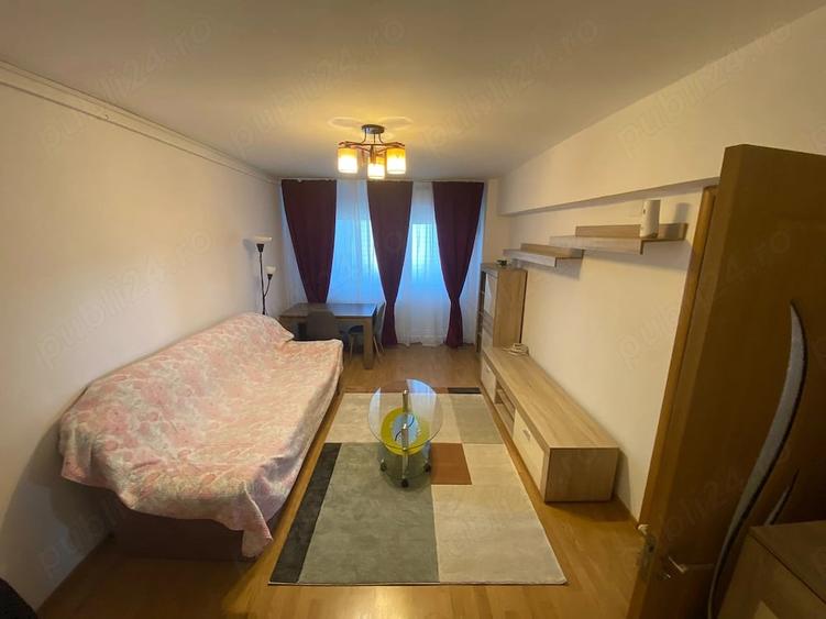 Apartament cu 2 camere semidecomandat în 1 Decembrie 1918