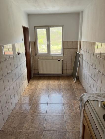 Apartament cu 2 camere decomandat în Topleț