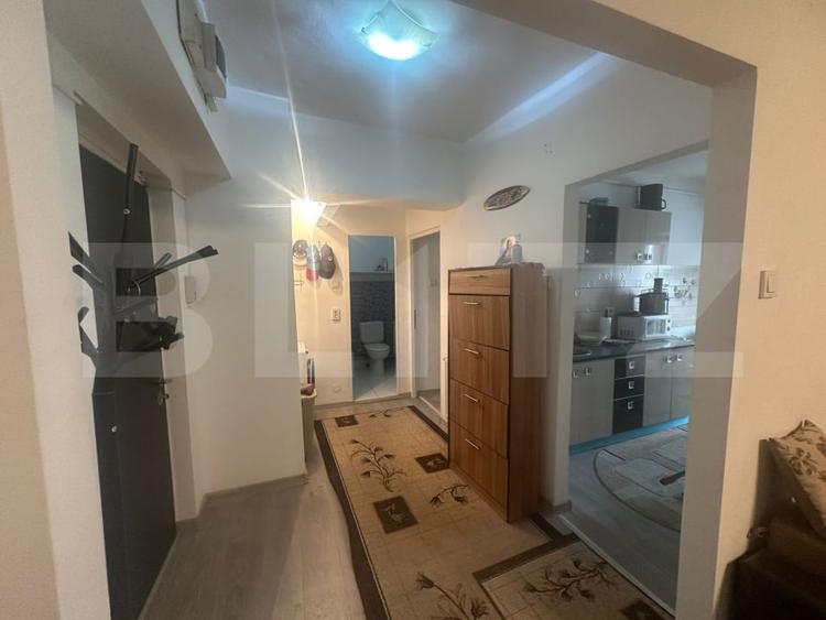 Apartament cu 2 camere decomandat, mobilat în Central