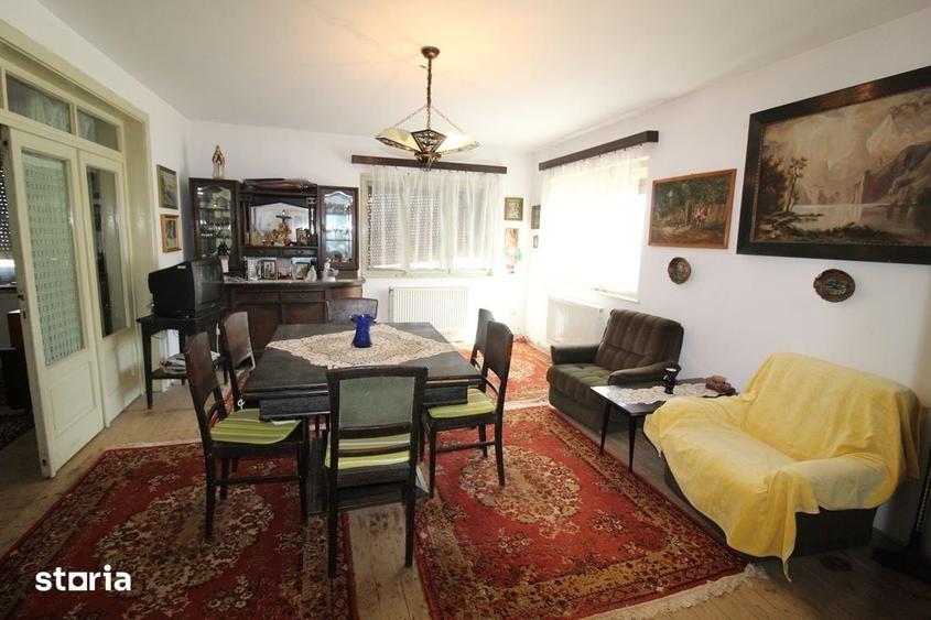 Casă cu 4 camere cu Teren 436 Mp în Hunedoara