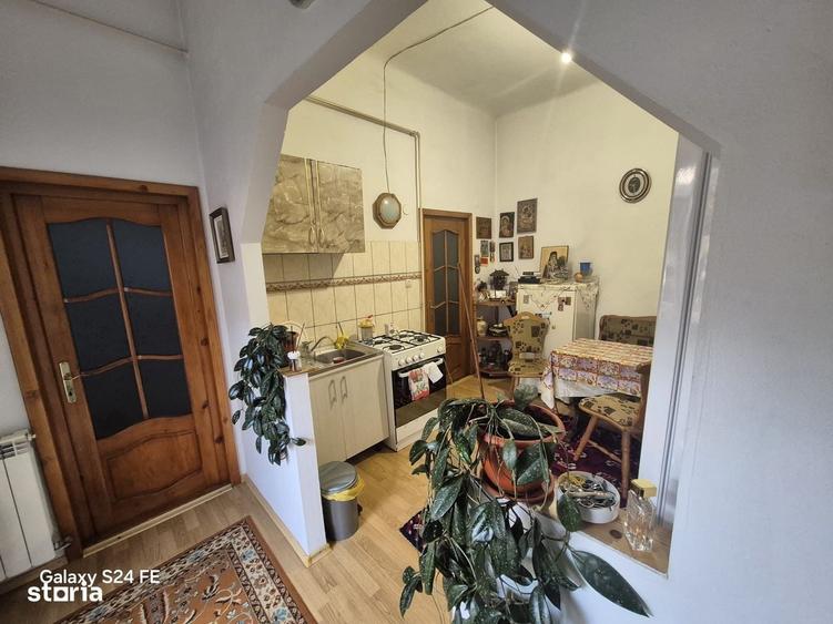 Casă cu 4 camere în Ștefan cel Mare