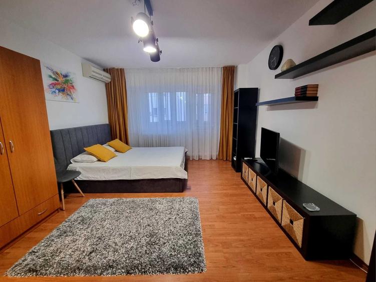 Garsonieră decomandată în Muncii