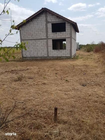 Casa la rosu 146 mp, teren 760mp - 1