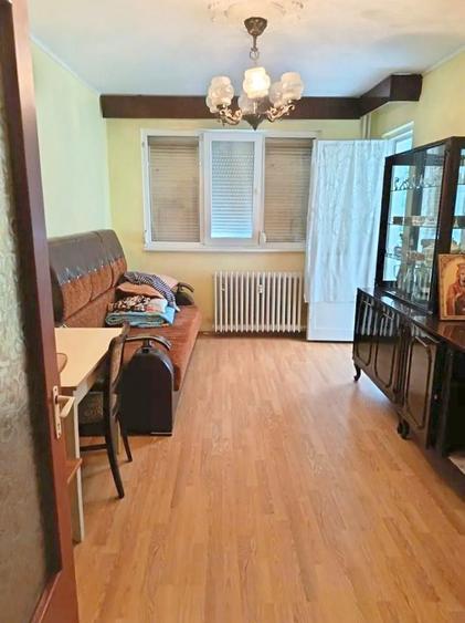 Apartament cu 2 camere decomandat, mobilat în Micro 13