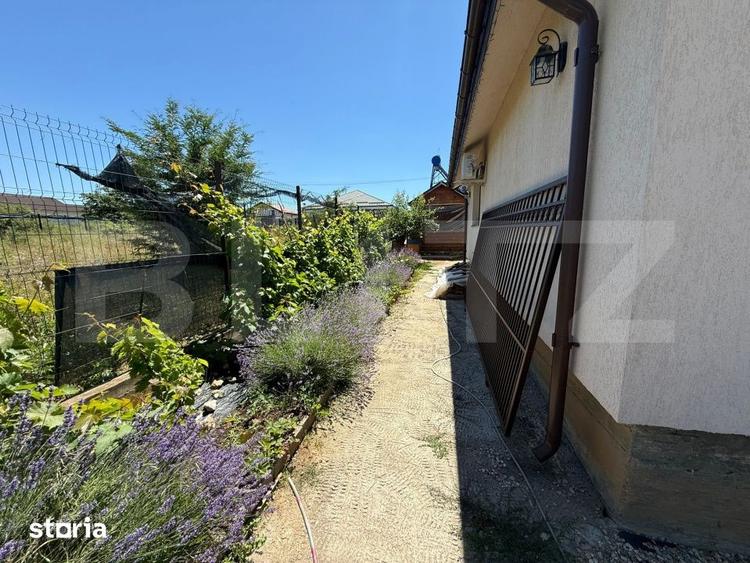 Casă cu 5 camere cu Teren 481 Mp în Malu Mare