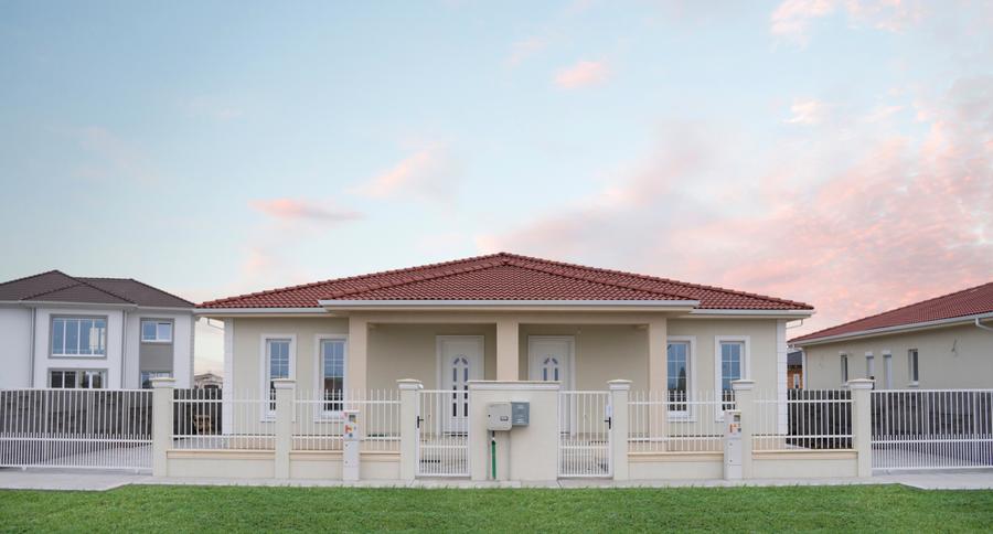 Duplex cu 3 camere cu Canalizare în Aeroport