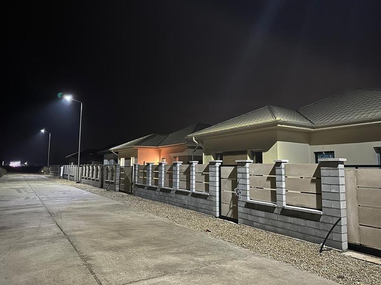 Casă individuală cu 3 camere cu Teren 350 Mp în Vidra