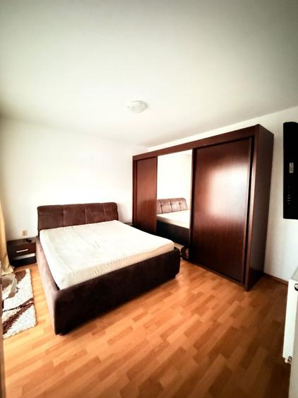 Apartament cu 3 camere decomandat în Micălaca