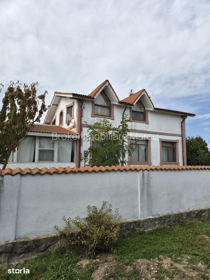 Vadu casa de vacanta sau de locuit