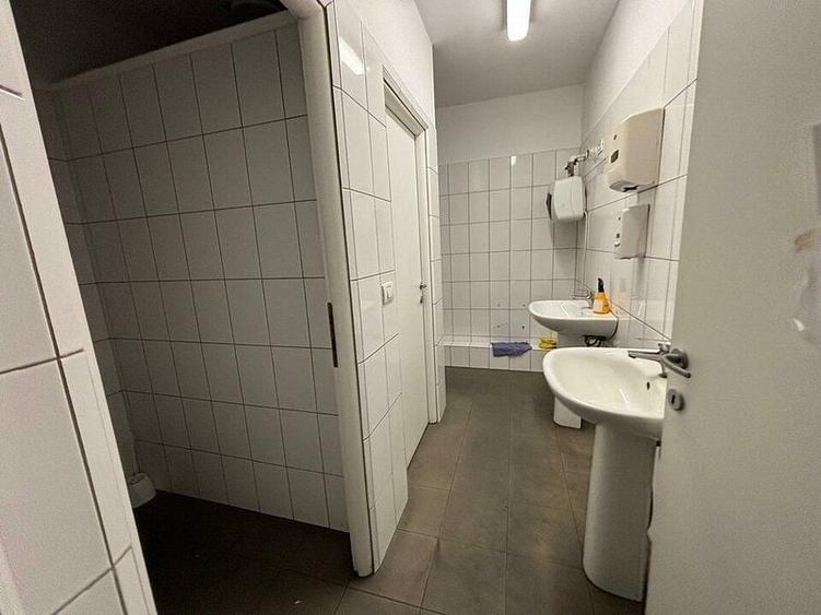 Spațiu comercial, de 2,000 mp, în Șagului