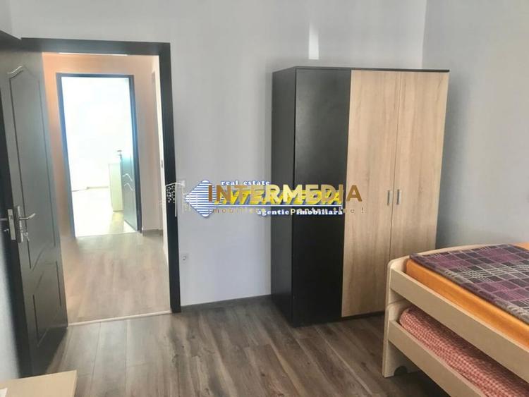 Duplex cu 4 camere cu Canalizare în Micești