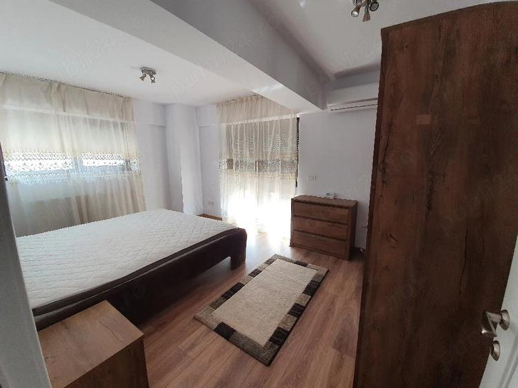 Apartament cu 3 camere decomandat în Miroslava