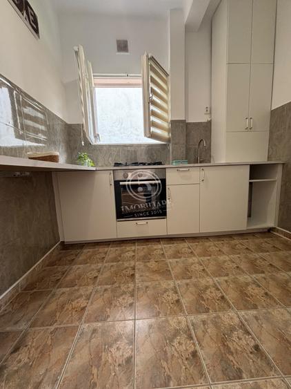 Apartament cu 2 camere semidecomandat, mobilat în Primăverii