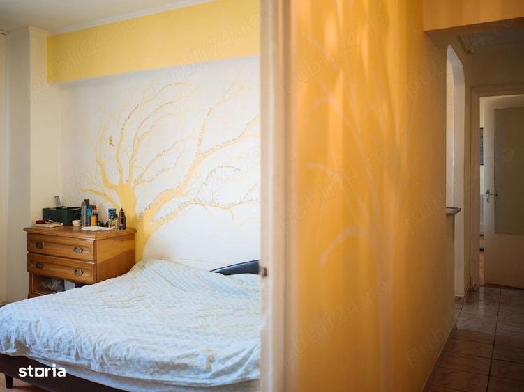 Apartament cu 4 camere în Mărgeanului
