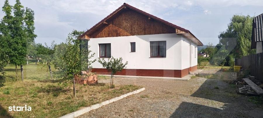 Casă cu 3 camere în Central
