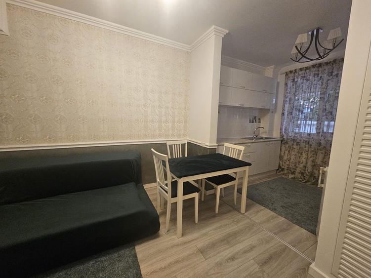 Apartament cu 2 camere semidecomandat, mobilat în Apărătorii Patriei